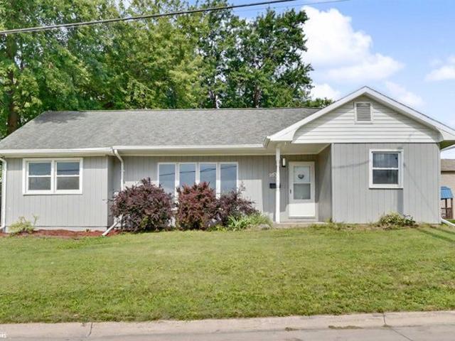 House for sale in Mount Pleasant, Iowa