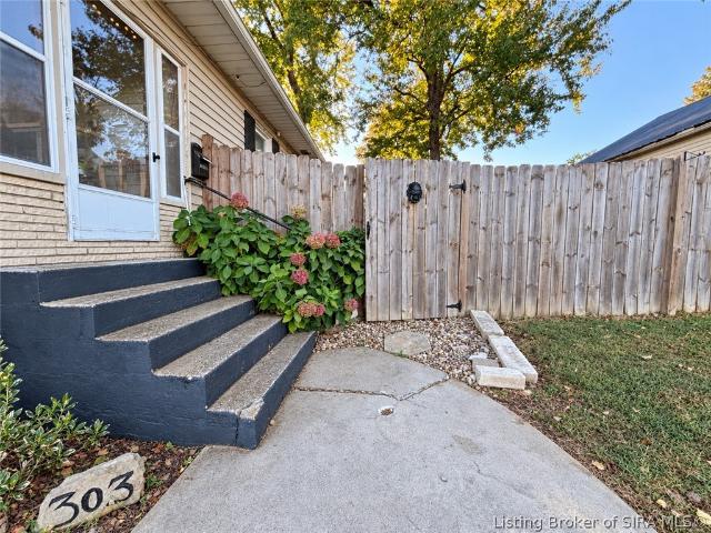 House for sale in Salem, Washington County