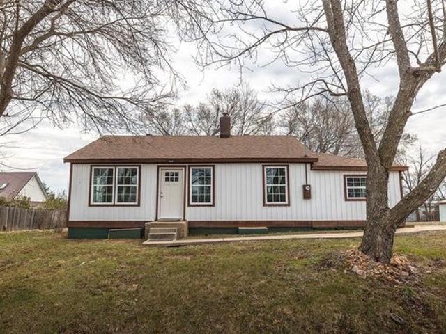 House for sale in Dixon, Missouri