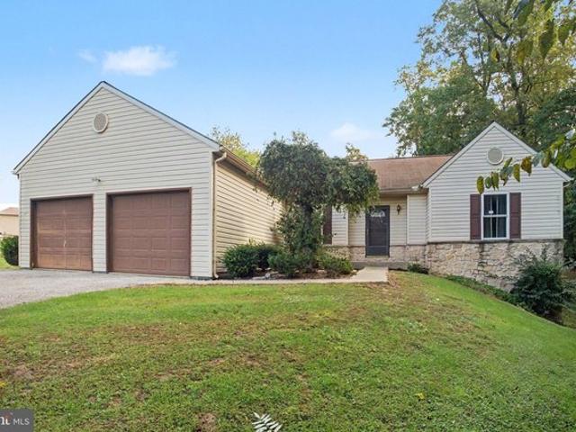 House for sale in Paradise, Paradise Township