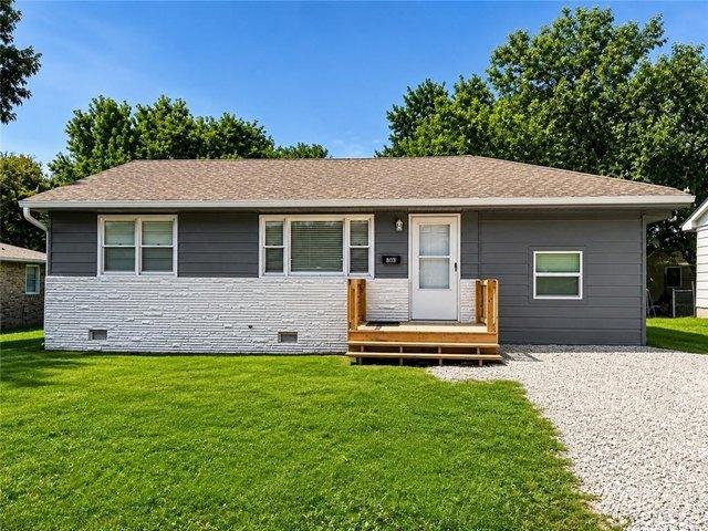 House for sale in Knob Noster, Missouri