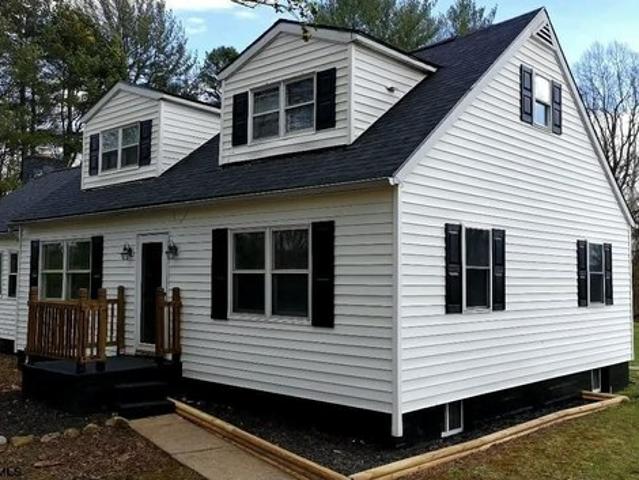 House for sale in Clarksburg, West Virginia