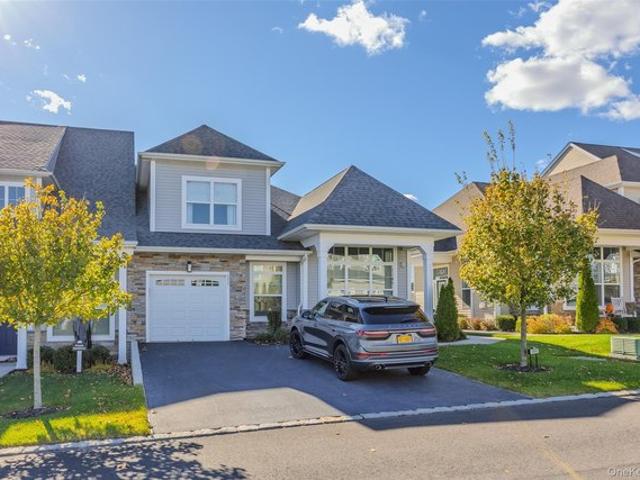 Condo for sale in Centereach, New York