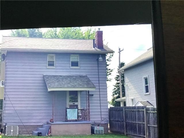 House for sale in Hubbard, Ohio