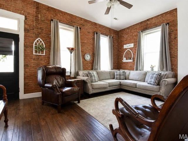 House for sale in Mount Olive, Illinois