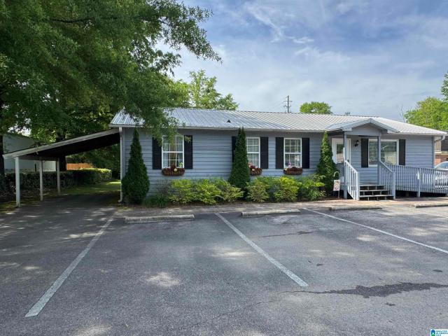 Commercial for sale in Columbiana, Alabama