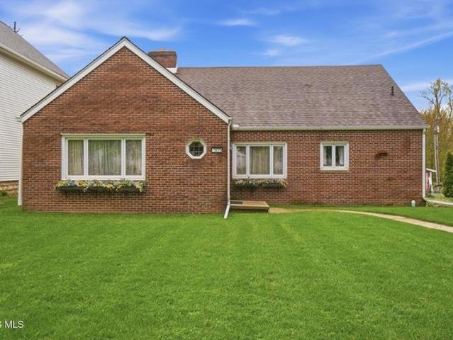 House for sale in Pemberville, Ohio