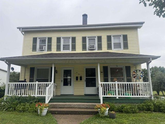 House for sale in Syracuse, Indiana