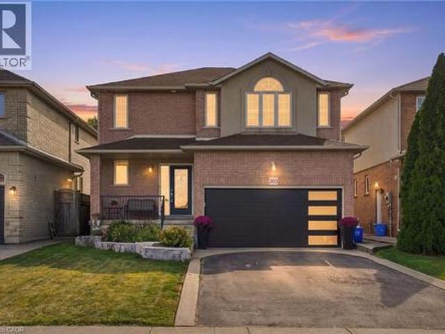 House for sale in Ancaster, Ontario