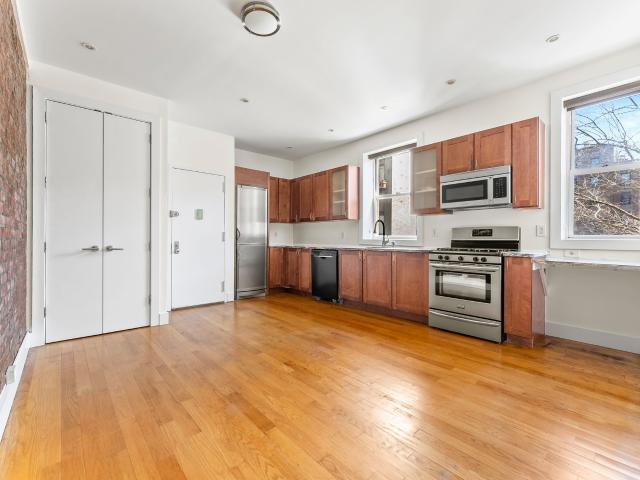 Condo for sale in Arverne, New York