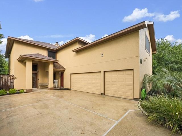 House for sale in Bacliff, Texas