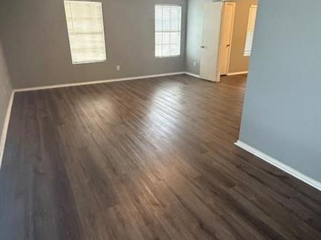 House for sale in Mirabella Village, Grand Prairie