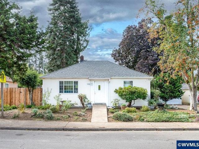 House for sale in Oregonia