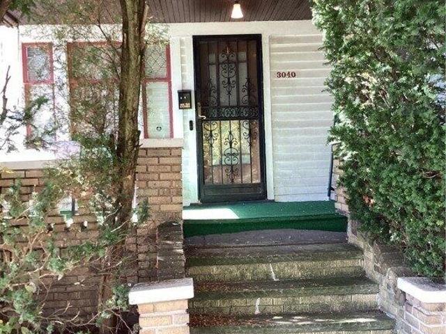 Duplex for sale in Cleveland