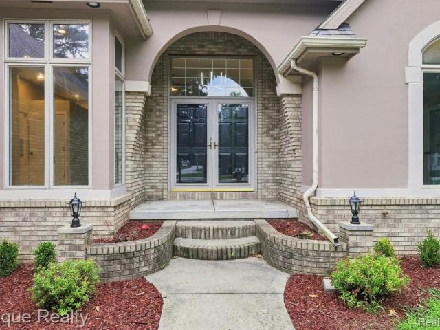 House for sale in Michigan