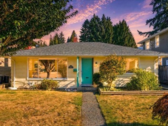 House for sale in Edgemont Village, Metro Vancouver Regional District