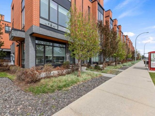 Townhouse for sale in Northwest, Alberta