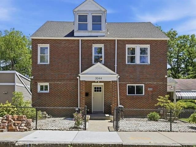 House for sale in Pittsburg, Pennsylvania