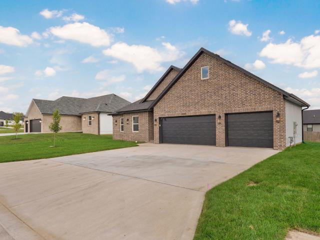 House for sale in Republic, Greene County