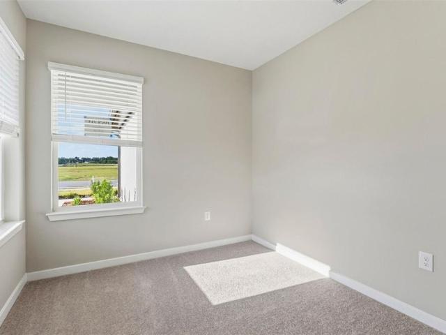 Property for sale in Oxford, Florida