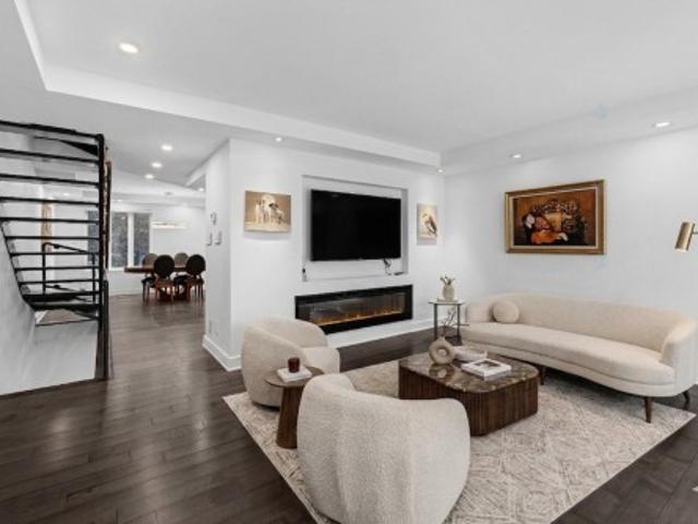 Condo for sale in Ville-Marie, Montréal