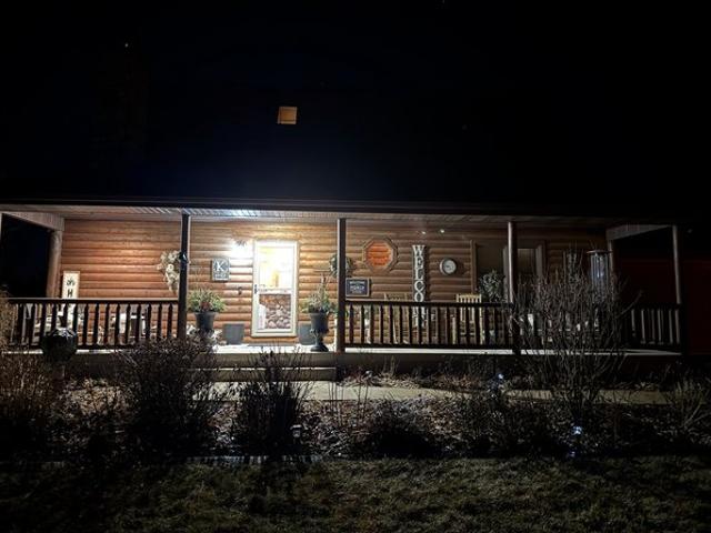 House for sale in Utica, Illinois