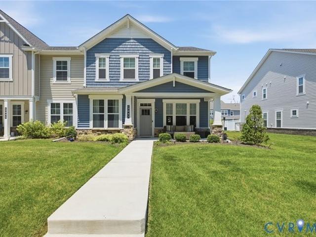 Townhouse for sale in Virginia