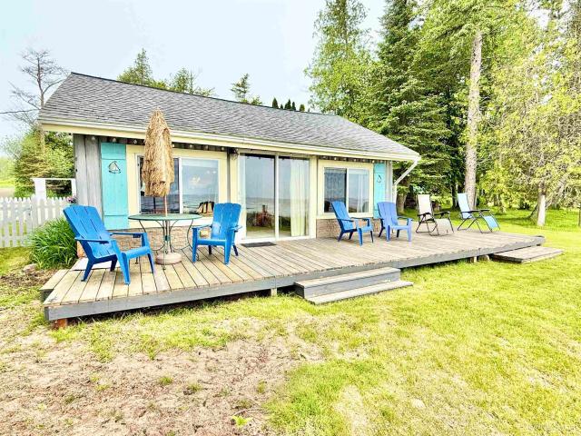 House for sale in Bark River