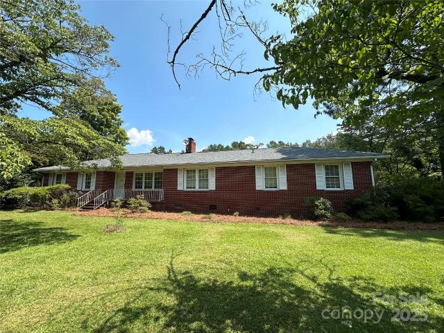House for sale in Bethune, South Carolina