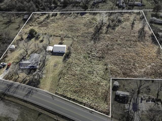 House for sale in Barry, Missouri