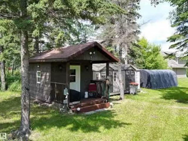 House for sale in Alberta