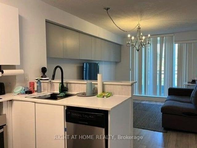House for rent in Etobicoke—Lakeshore, Toronto