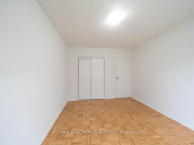 Condo for sale in Burlington, Ontario