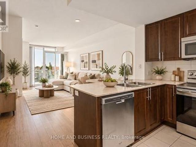 Condo for sale in City Centre, Mississauga