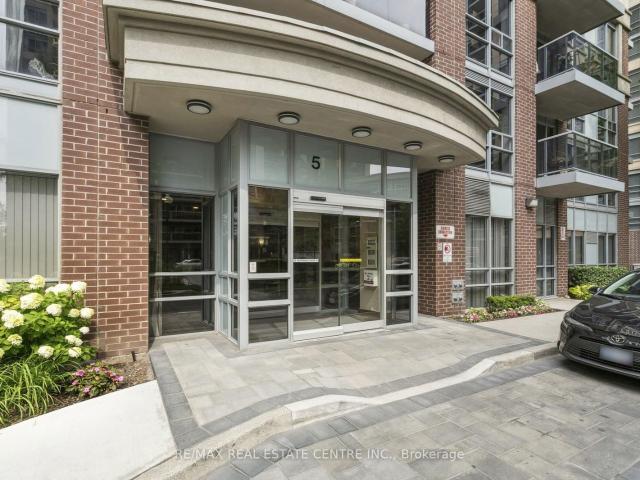 Condo for sale in Woburn, Ontario