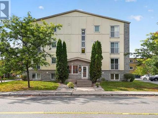 Condo for sale in Rideau-Rockcliffe, Ottawa