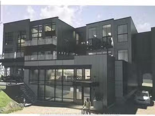 Condo for sale in Mississippi Mills, Ontario