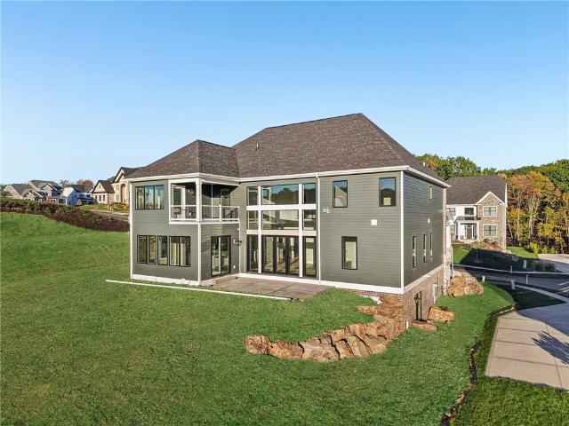 House for sale in Bradfordwoods, Pennsylvania