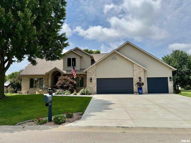 House for sale in Sherman, Illinois