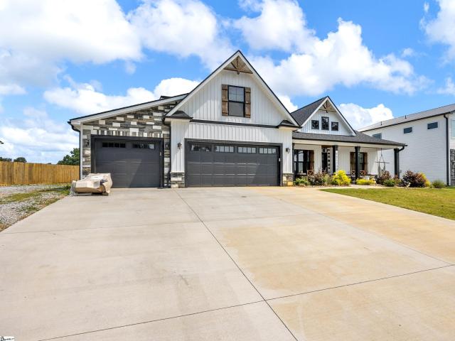 House for sale in Inman, Spartanburg County