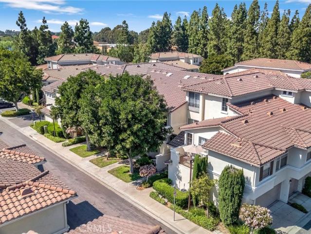 Condo for sale in Oak Creek, Irvine