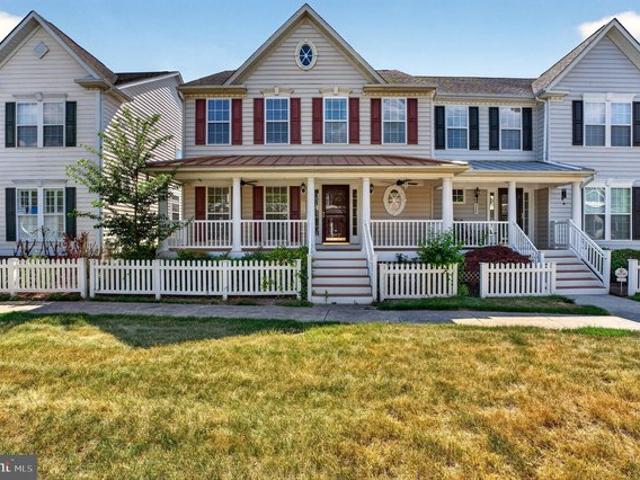Townhouse for sale in Delaware
