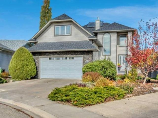 House for sale in Cambridge Glen, Strathmore
