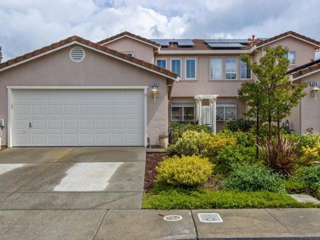 Townhouse for sale in Solano, California