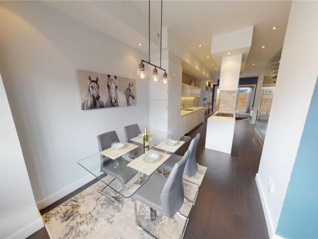 Office for sale in Woburn, Ontario