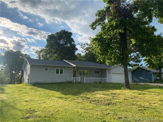 House for sale in Laurie