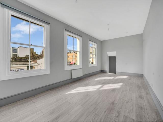 Studio for rent in London Borough of Tower Hamlets, Greater London