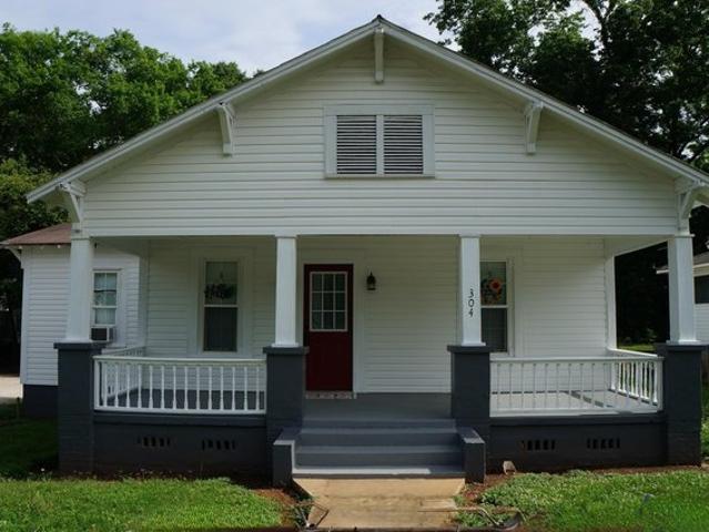 House for sale in Alpine, Alabama
