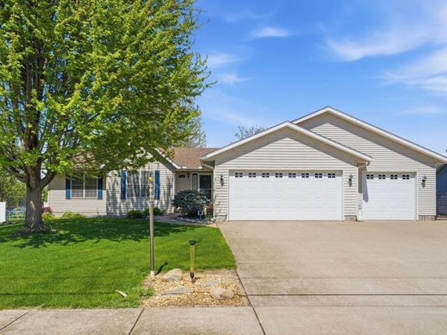House for sale in Blue Grass, Iowa