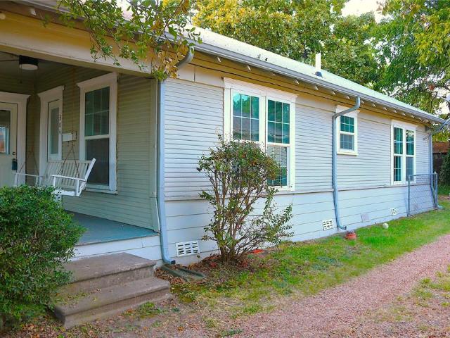 House for sale in Ellis, Texas